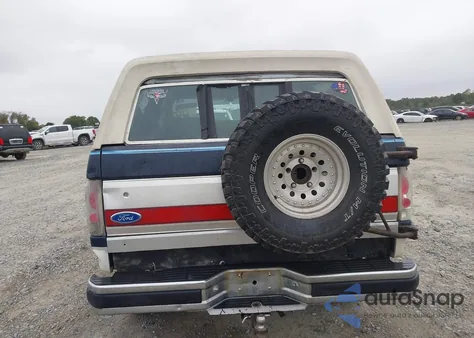 1990 Ford Bronco U100 z USA, uszkodzony, nr VIN 1FMEU15H9LLA88799